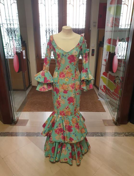 Flamenco Dress Outlet. Mod. Tango Flores. Size 40 165.29€ #50760TANGOFLRS40